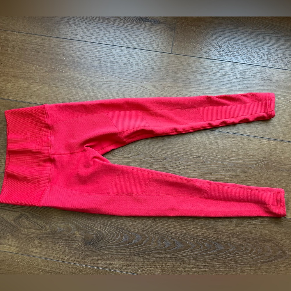 Avocado Women's Vibrant Red Leggings